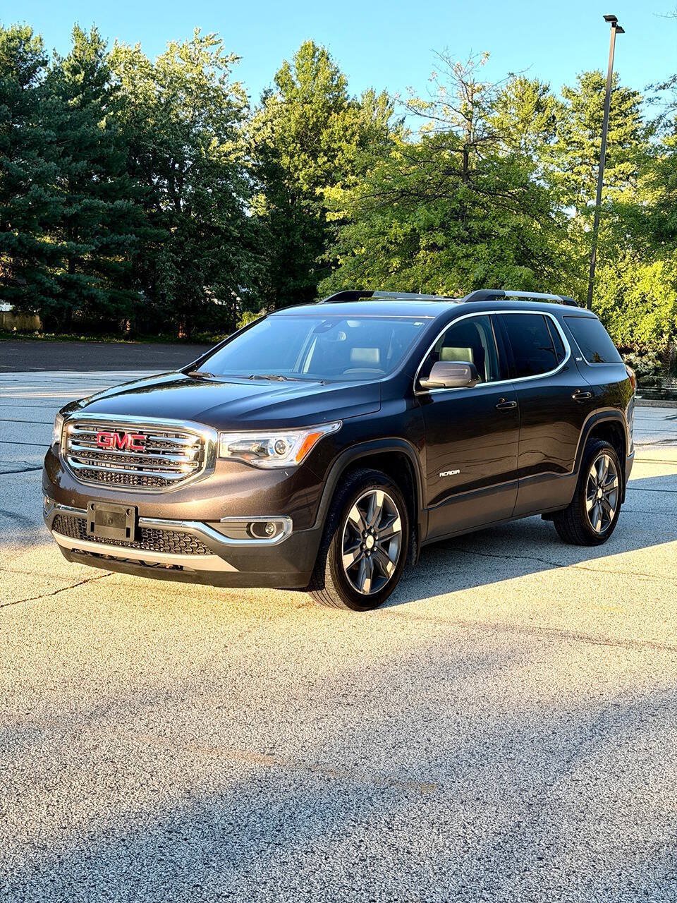 Used 2017 GMC Acadia SLT w/ LPO, Floor Liner Package AWD/4WD image 15