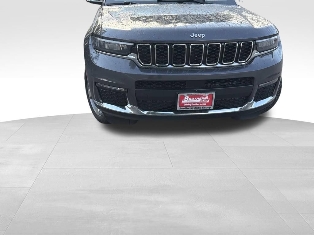Used 2021 Jeep Grand Cherokee L Limited AWD/4WD image 3