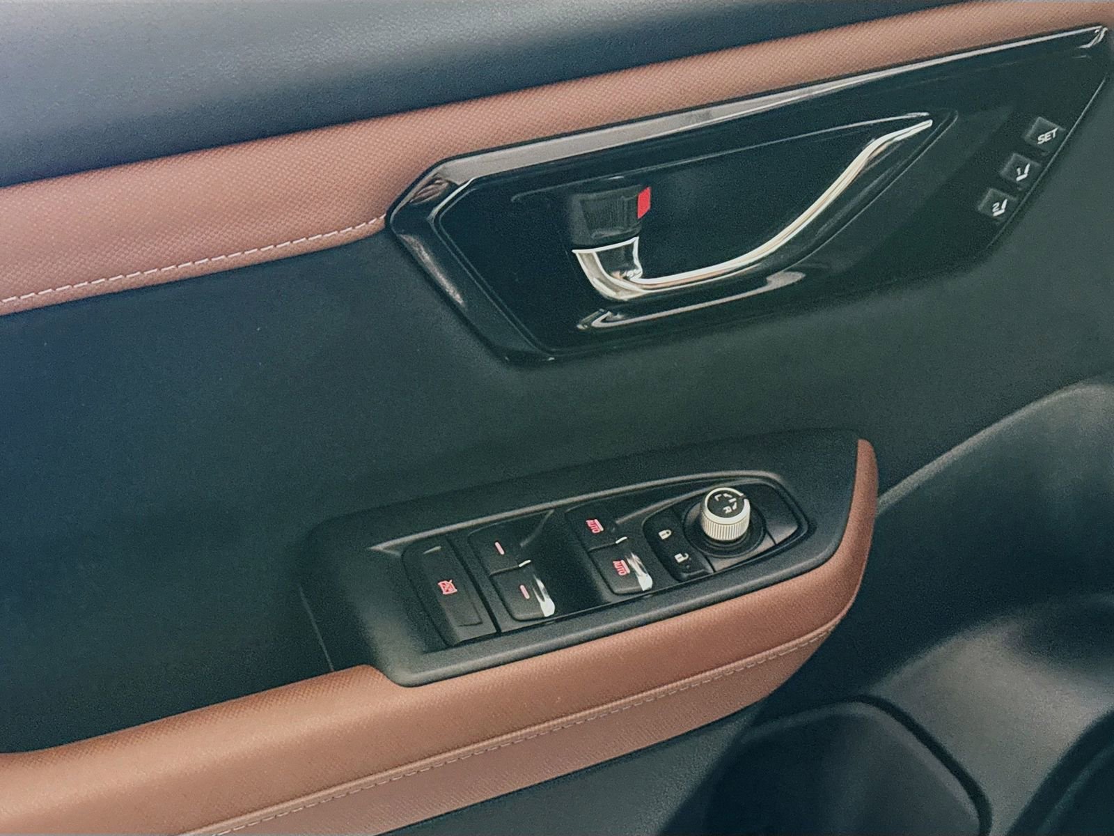 Used 2025 Subaru Forester Touring image 10