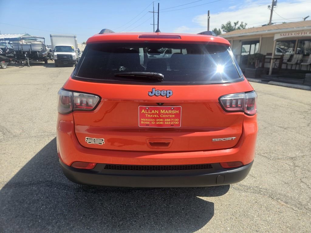 Used 2018 Jeep Compass Sport image 4