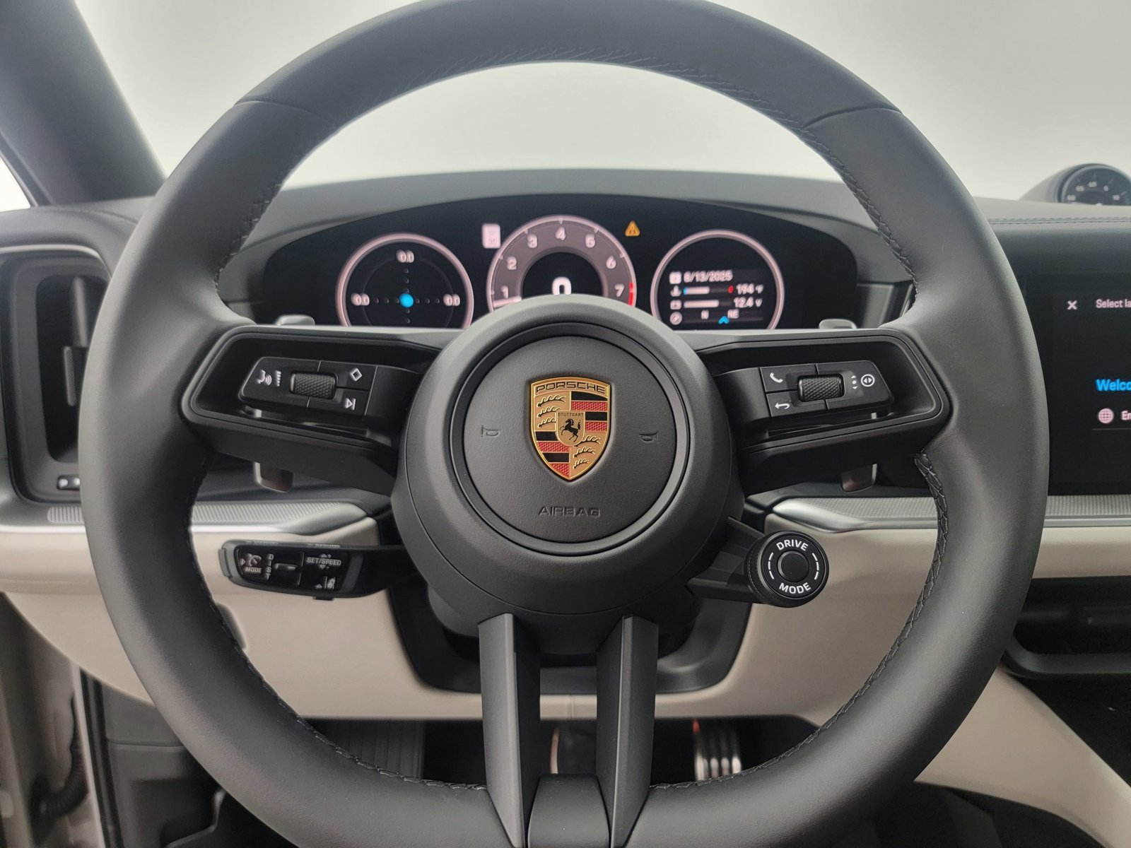 New 2025 Porsche Cayenne S image 21