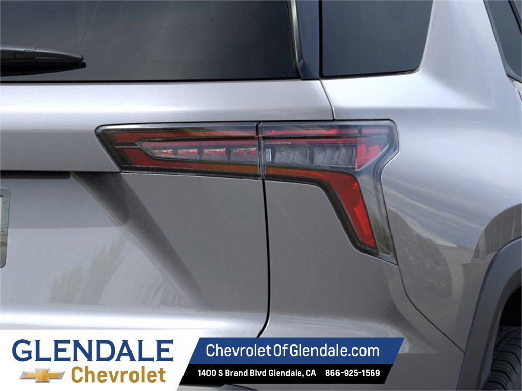 New 2026 Chevrolet Equinox LT w/ LPO, Floor Liner Package image 11