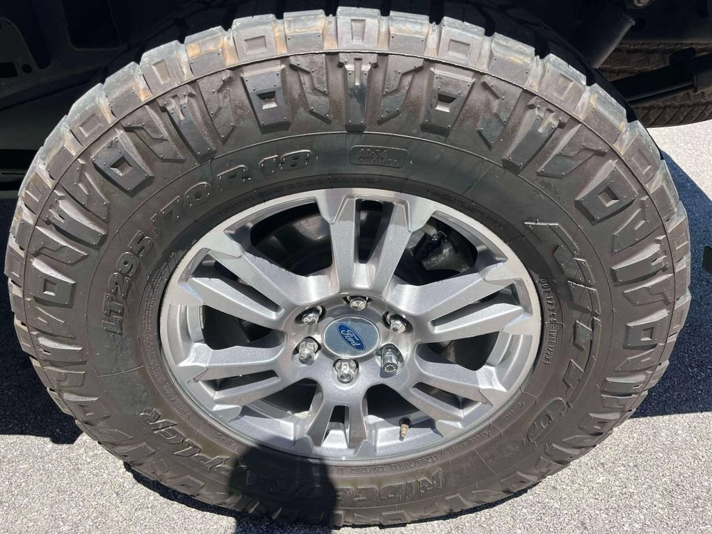 Used 2020 Ford F150 Lariat w/ FX4 Off-Road Package AWD/4WD image 11