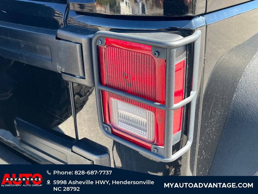 Used 2017 Jeep Wrangler Unlimited Rubicon image 29