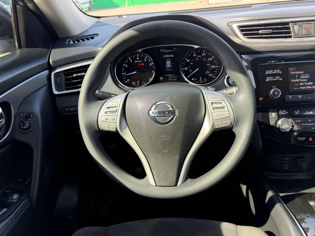 Used 2016 Nissan Rogue SV image 27