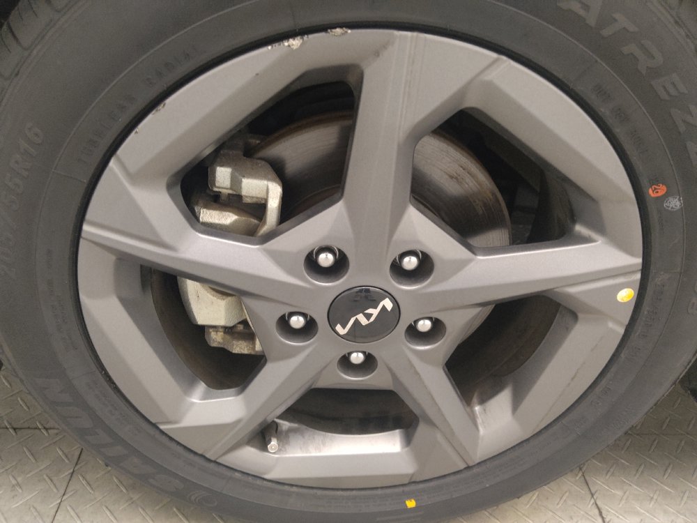 Used 2025 Kia K4 FWD image 31