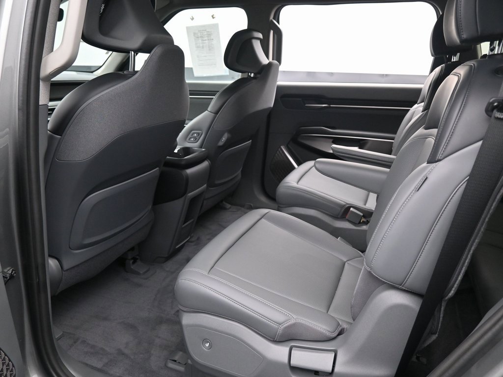 Used 2024 Kia EV9 Light Long Range image 38