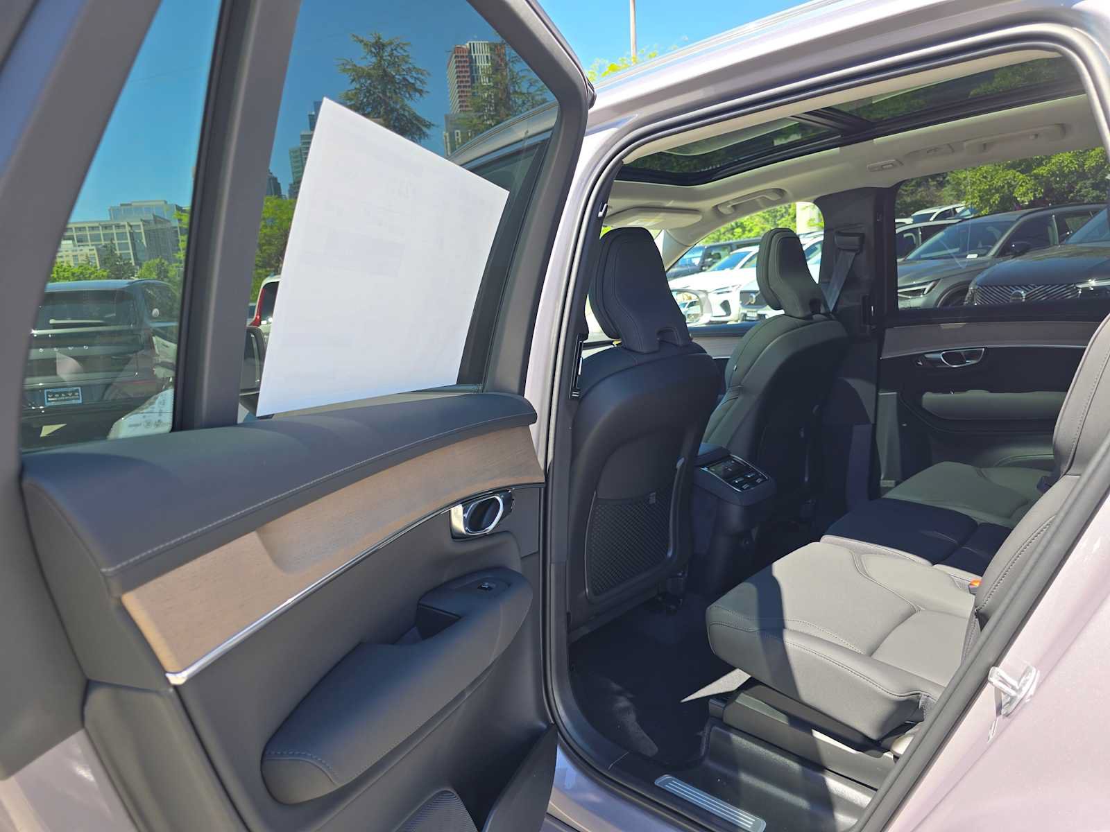 New 2026 Volvo XC90 B6 Plus w/ Protection Package AWD/4WD image 16