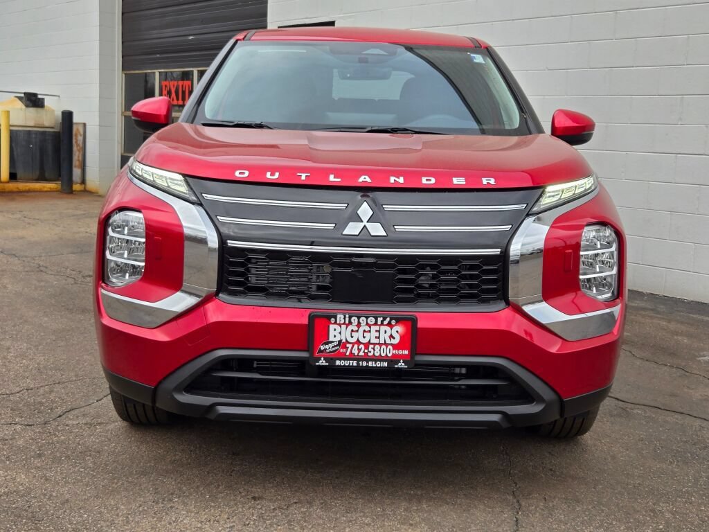 New 2026 Mitsubishi Outlander ES AWD/4WD image 2