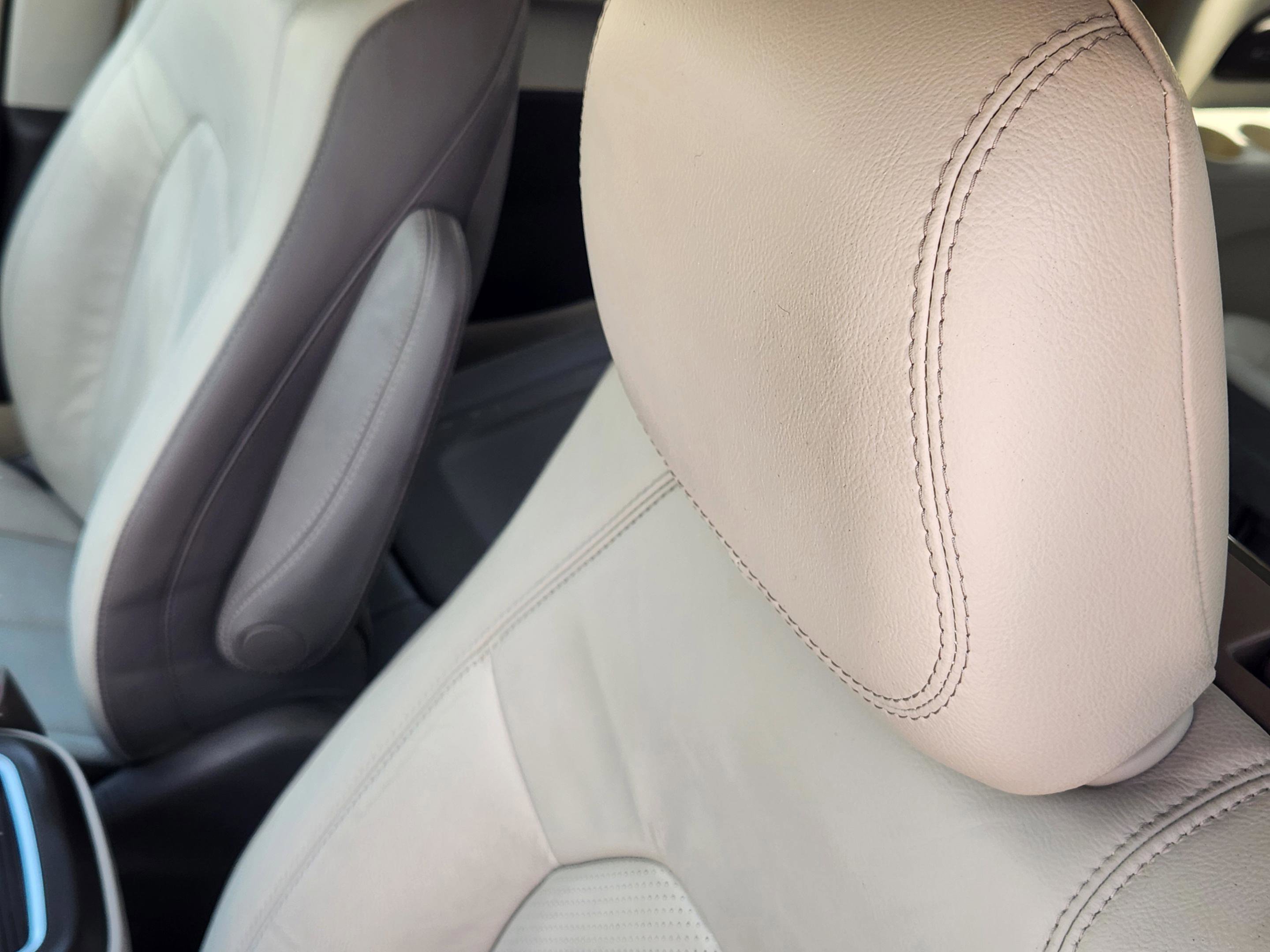 Used 2017 Chrysler Pacifica Touring-L Plus image 11