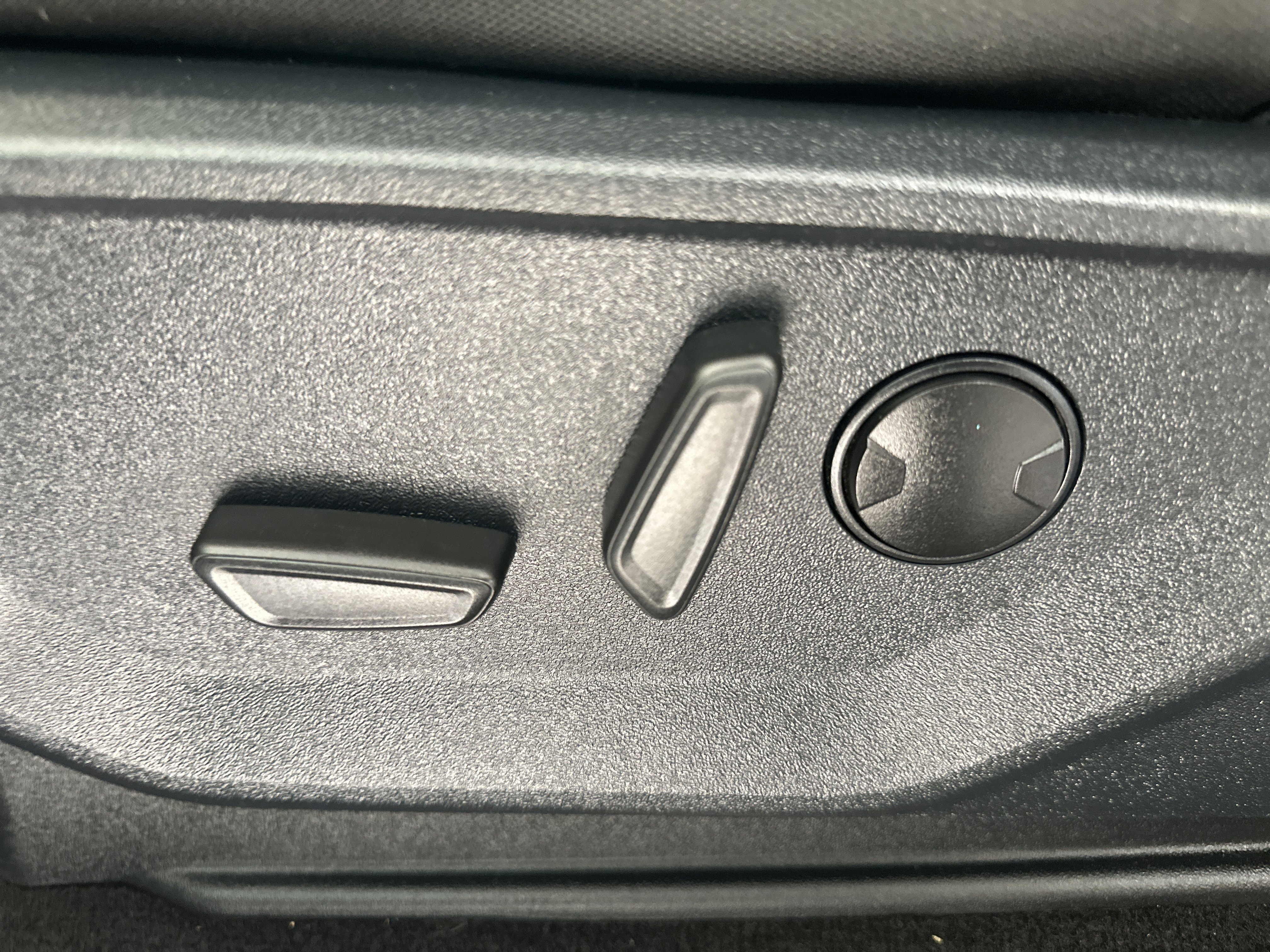 Used 2022 Ford F150 XLT w/ Equipment Group 302A High AWD/4WD image 22