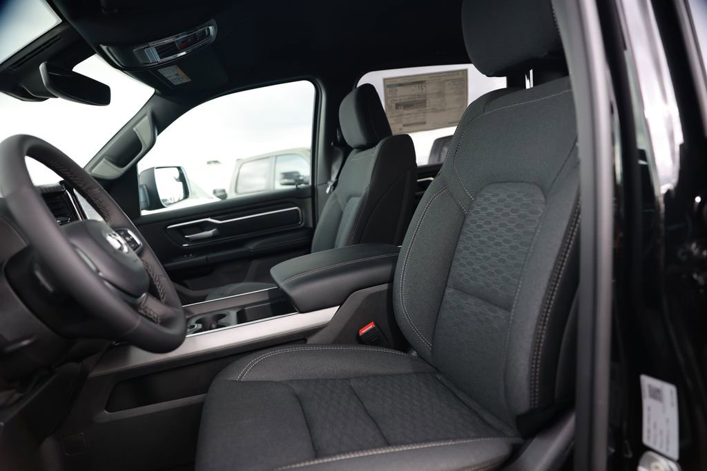 New 2026 RAM 1500 4x4 Crew Cab image 14