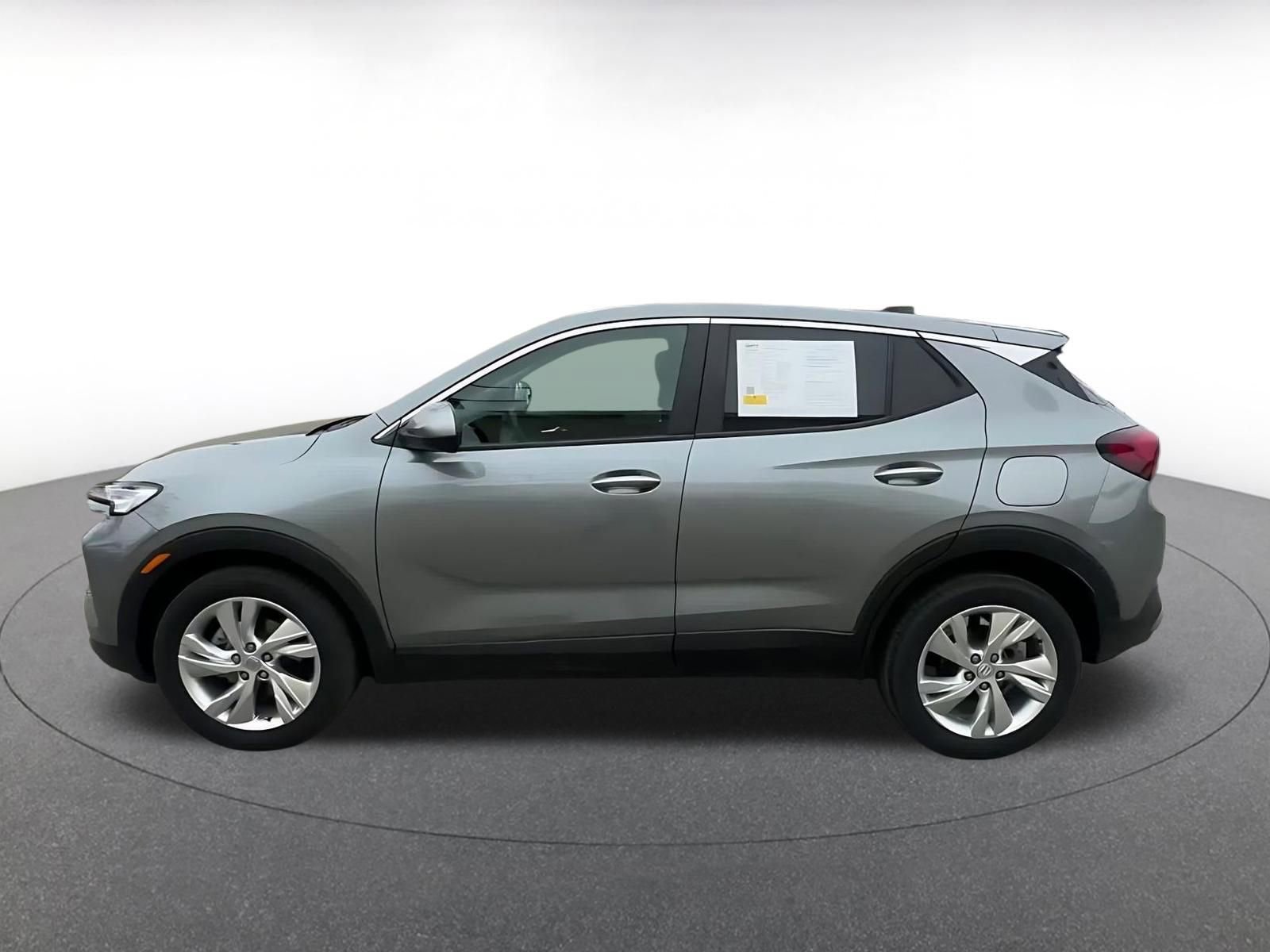 Used 2025 Buick Encore GX Preferred image 9