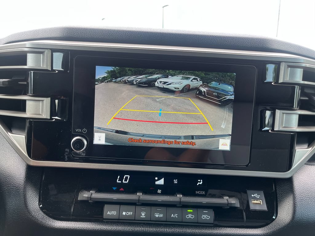 Used 2025 Toyota Tundra SR5 AWD/4WD image 17