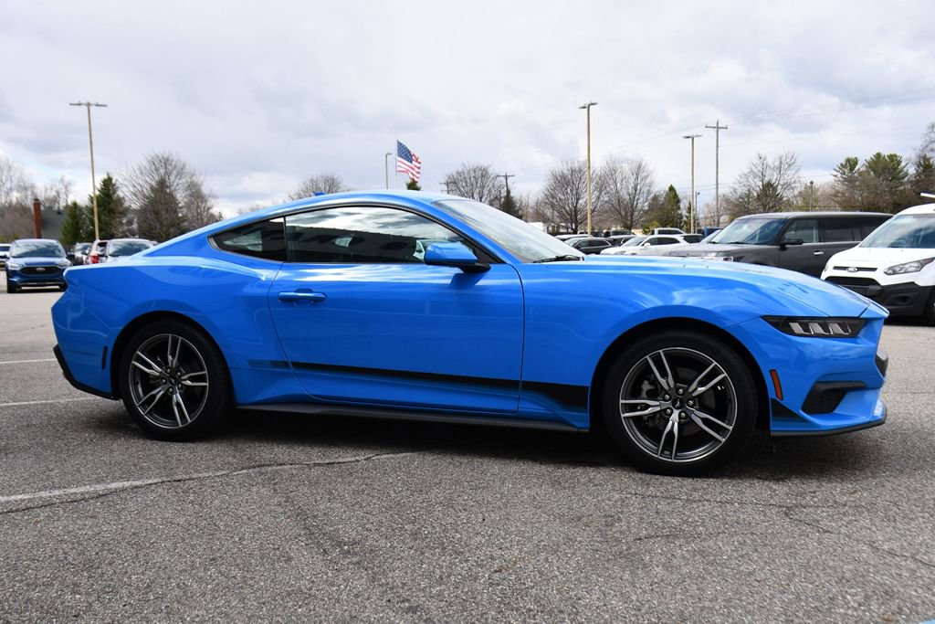 Used 2024 Ford Mustang Coupe image 8