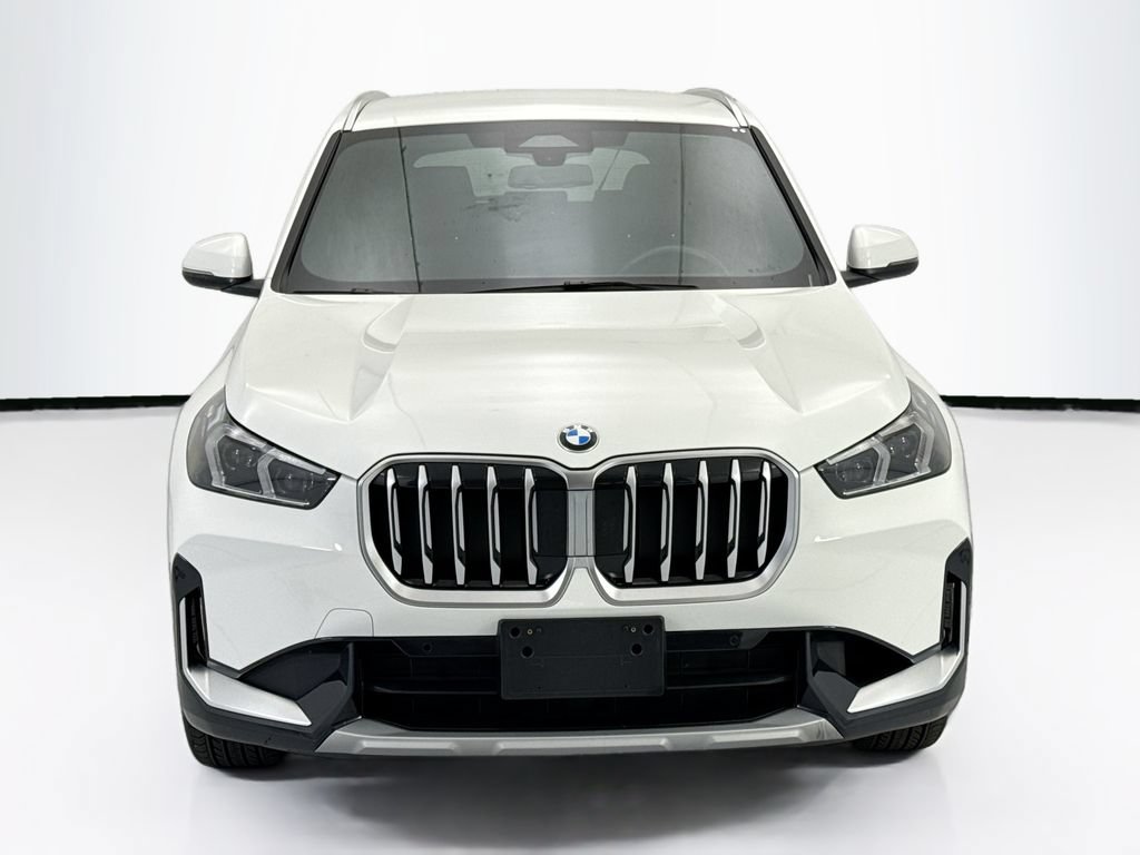 Used 2025 BMW X1 xDrive28i AWD/4WD image 2
