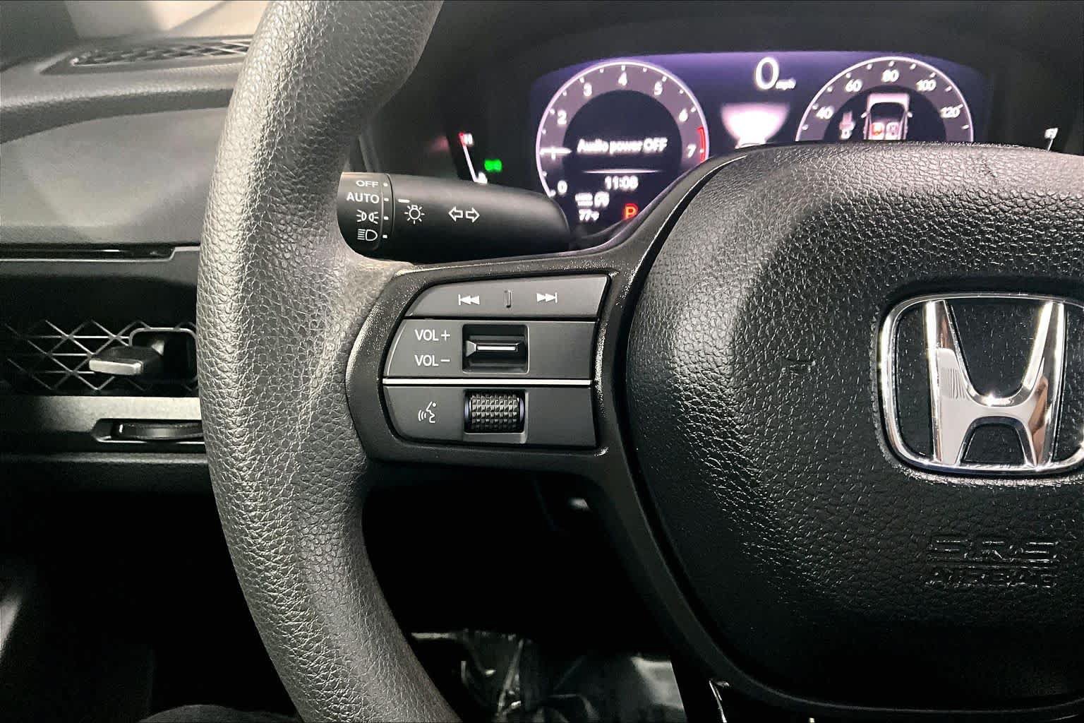 Used 2025 Honda Accord SE image 23