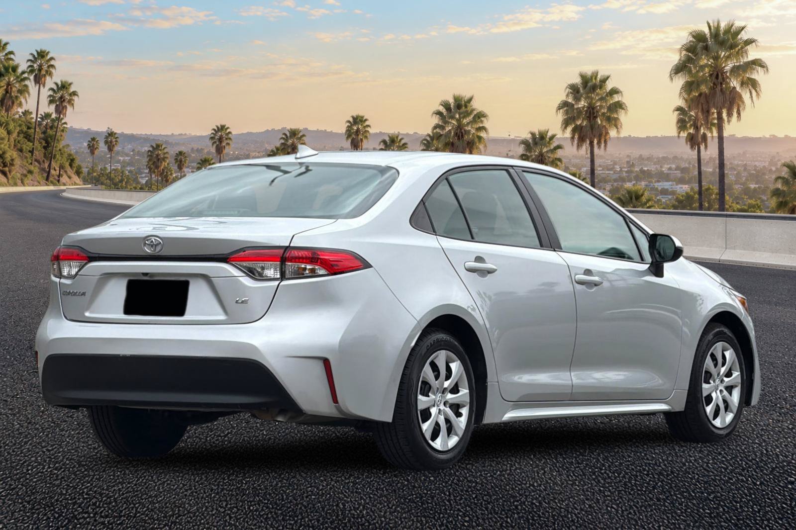 Used 2024 Toyota Corolla LE FWD image 4