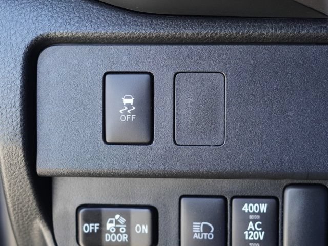 Used 2023 Toyota Tacoma TRD Sport AWD/4WD image 22