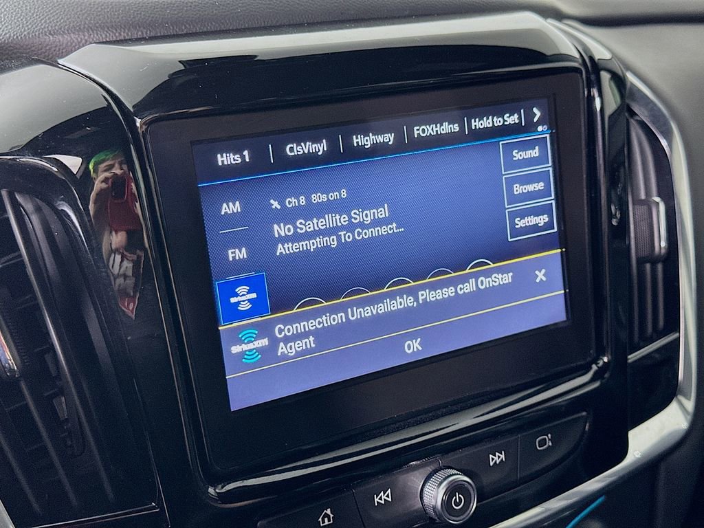 Used 2023 Chevrolet Traverse RS FWD image 31