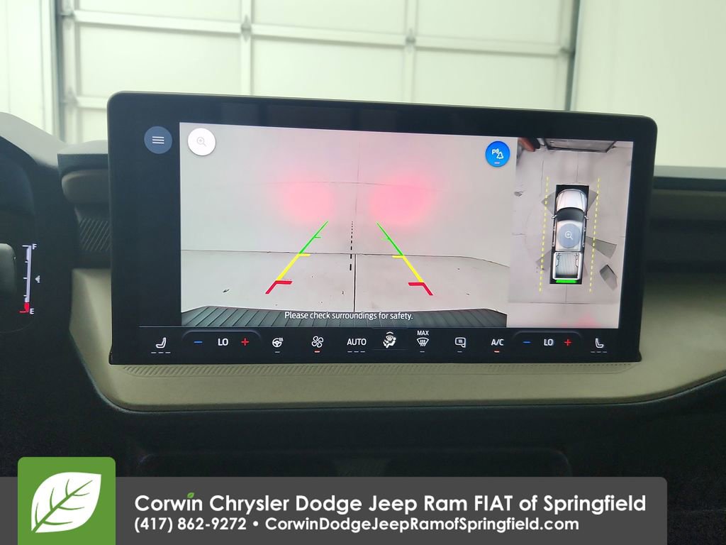 Used 2025 Ford Maverick Lariat image 24