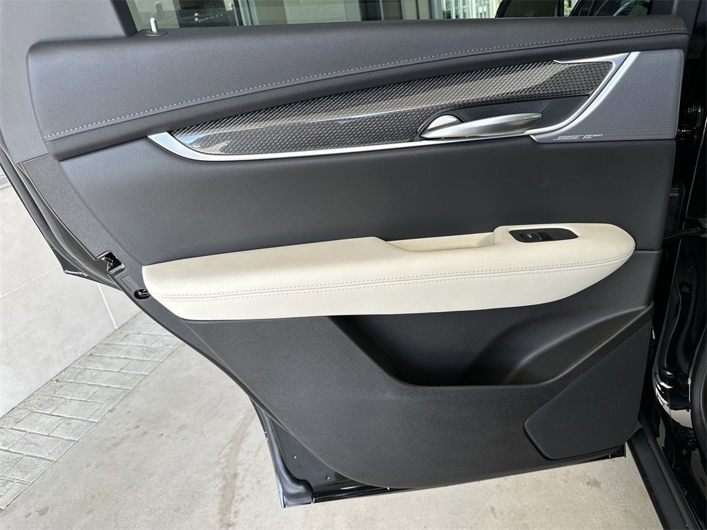 New 2025 Cadillac XT5 Sportv w/ Technology Package image 25