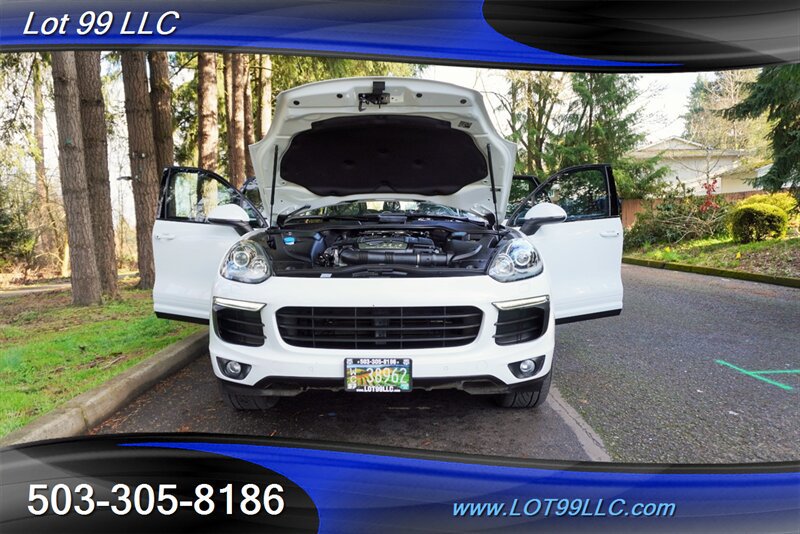 Used 2017 Porsche Cayenne Platinum Edition AWD/4WD image 29