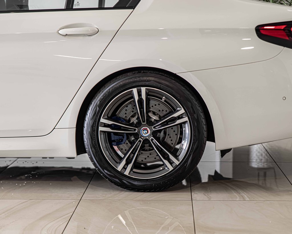 Used 2023 BMW M5 w/ Executive Package image 7