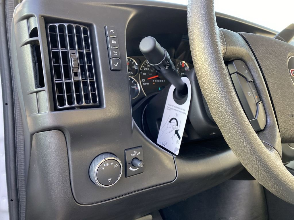 New 2025 GMC Savana 2500 Extended image 17