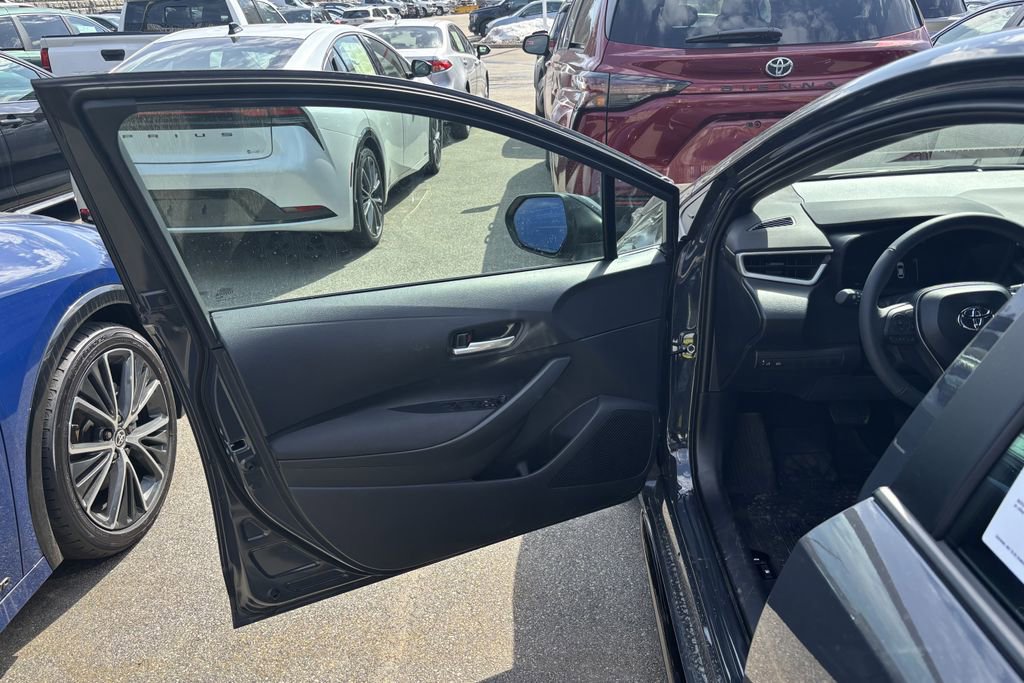 New 2026 Toyota Corolla SE image 9