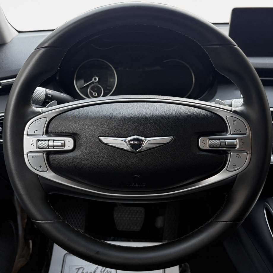 Used 2025 Genesis GV70 2.5T AWD/4WD image 18