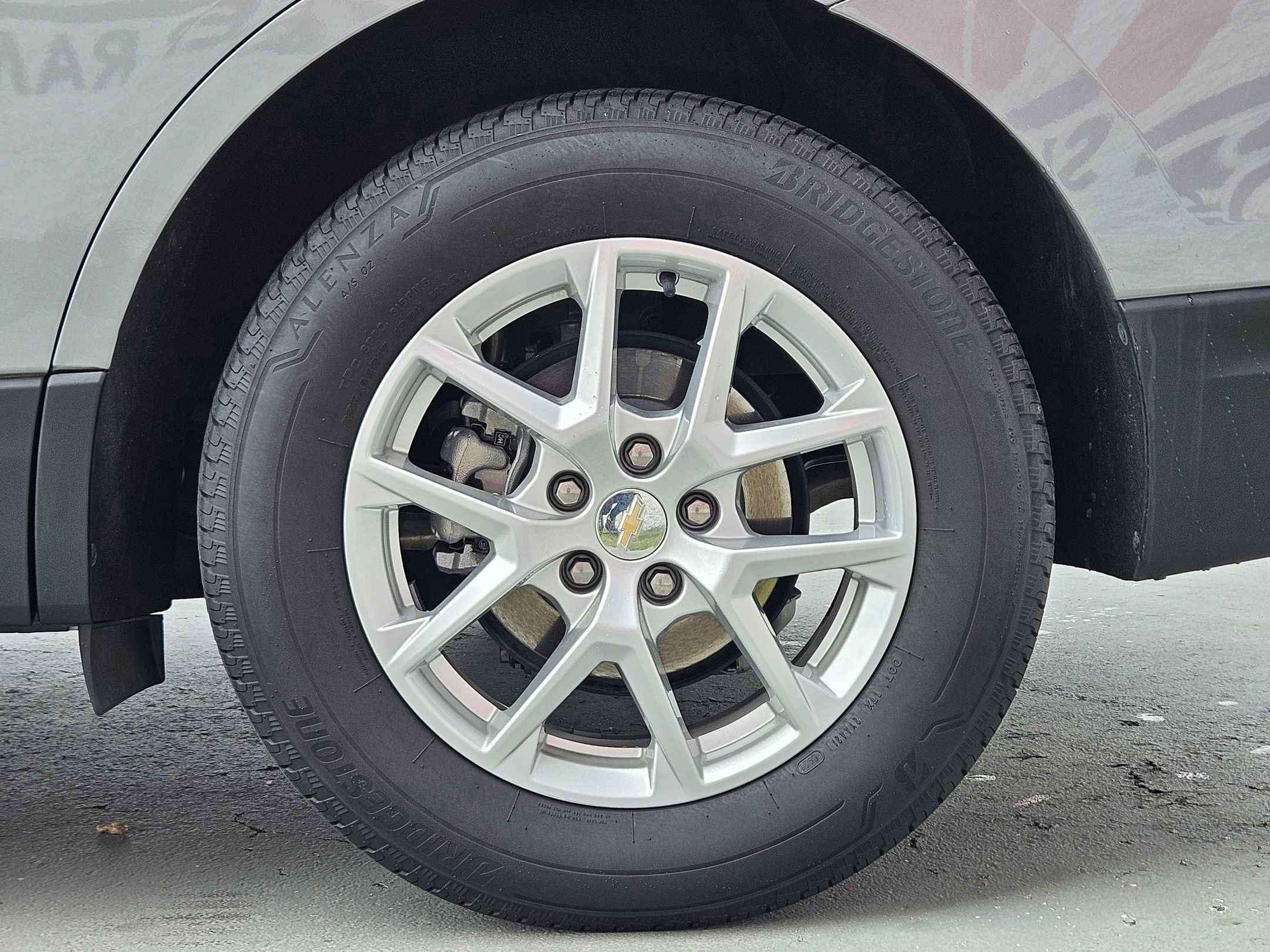 Used 2023 Chevrolet Equinox LT w/ Driver Convenience Package image 28