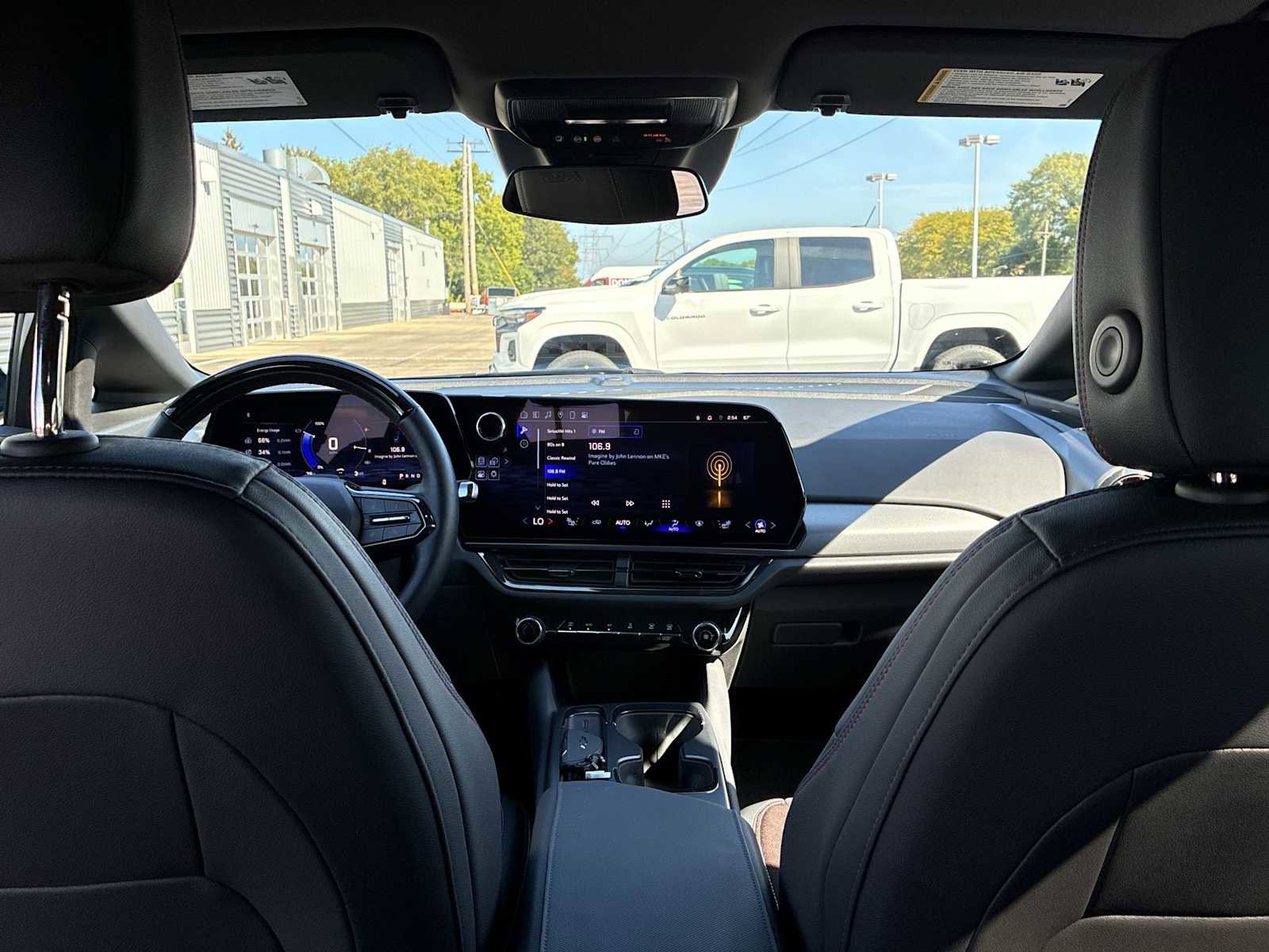 Used 2024 Chevrolet Equinox EV RS image 19