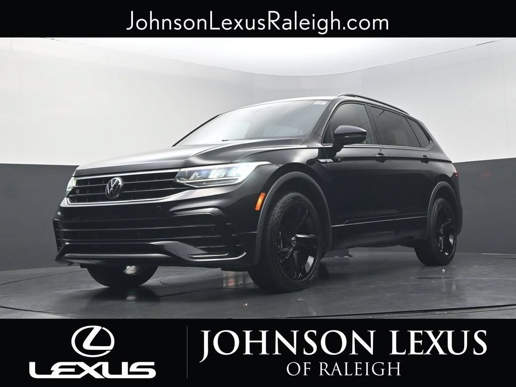 Used 2024 Volkswagen Tiguan SE R-Line FWD image 12