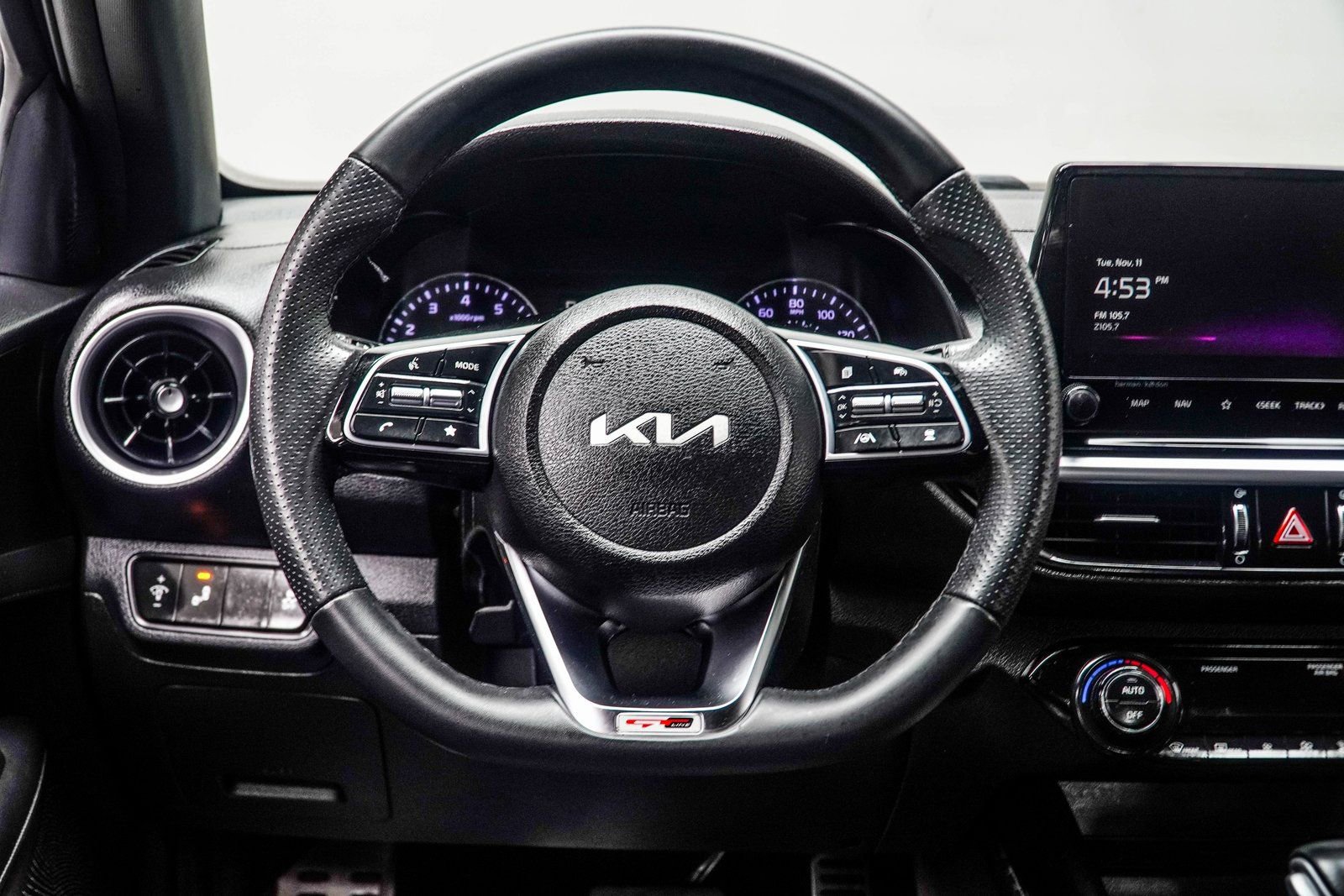 Used 2023 Kia Forte GT-Line w/ GT-Line Premium Package image 15