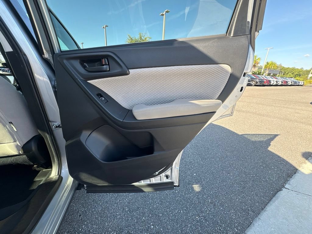 Used 2018 Subaru Forester 2.5i Premium AWD/4WD image 19