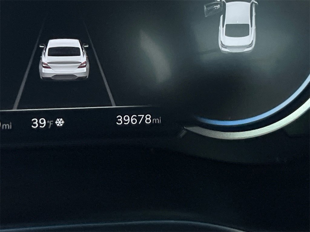 Used 2024 Genesis G70 2.5T image 33