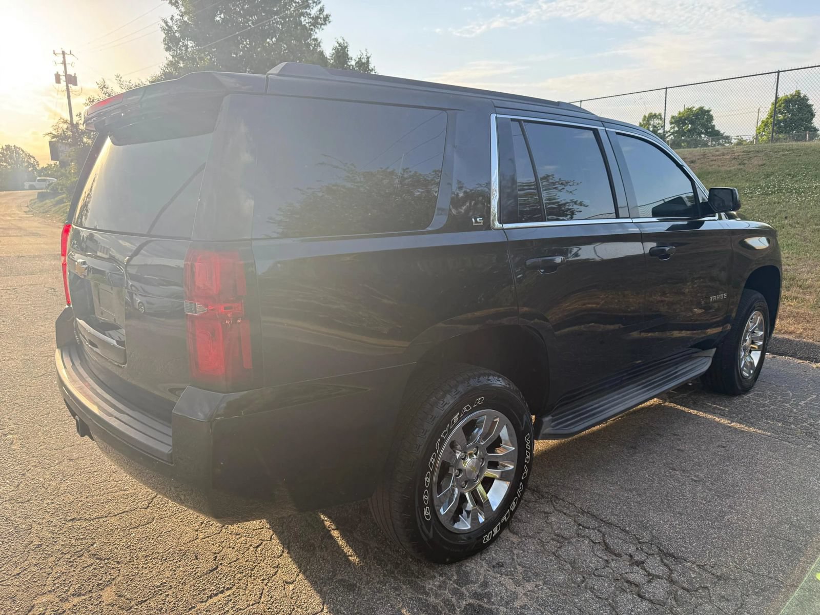 Used 2016 Chevrolet Tahoe LS RWD image 6