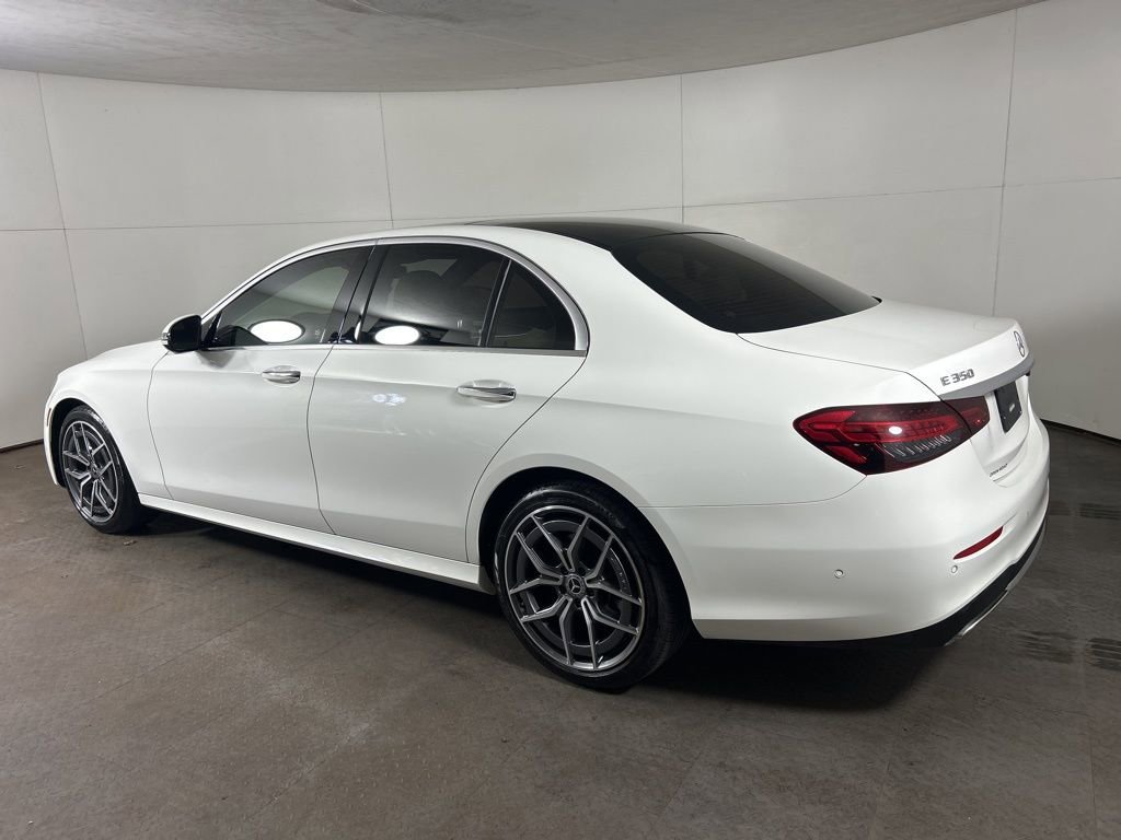 Used 2021 Mercedes-Benz E 350 4MATIC Sedan image 3