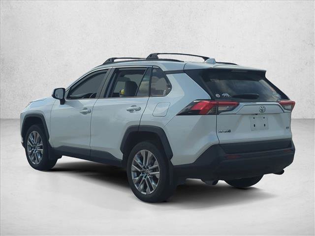 Used 2023 Toyota RAV4 XLE Premium image 7
