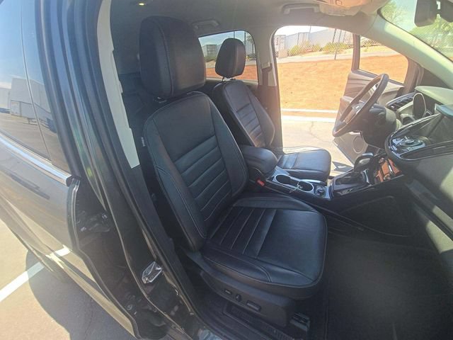 Used 2016 Ford Escape Titanium FWD image 10
