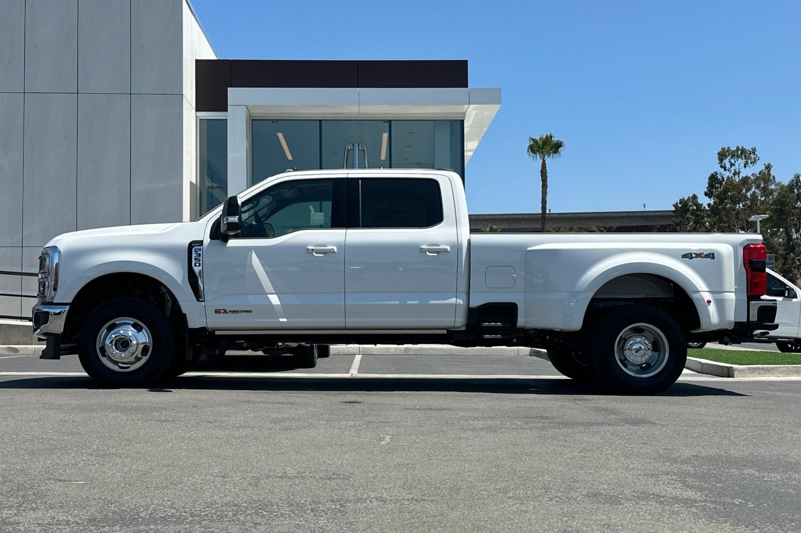 New 2026 Ford F350 Lariat w/ Lariat Ultimate Package AWD/4WD image 6