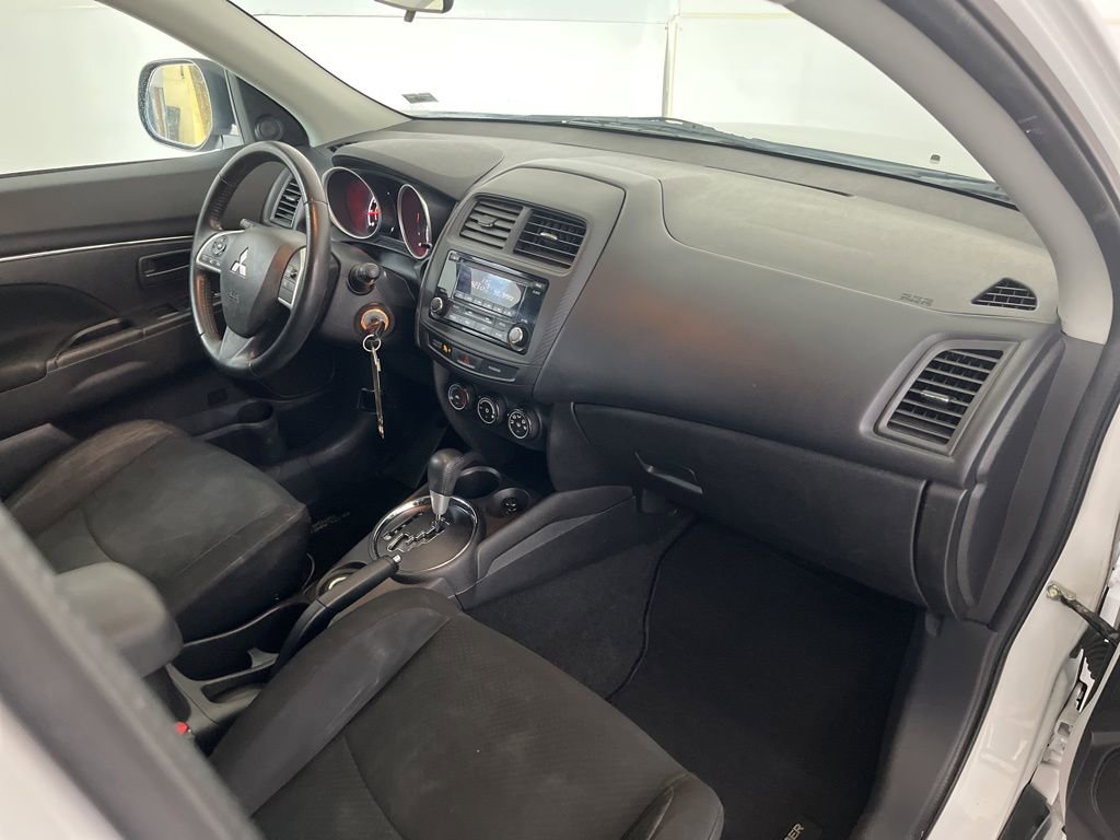 Used 2015 Mitsubishi Outlander Sport ES image 23
