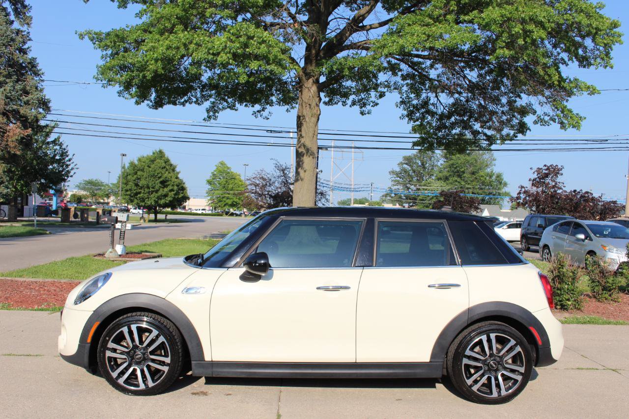 Used 2019 MINI Cooper S w/ Storage Package FWD image 6