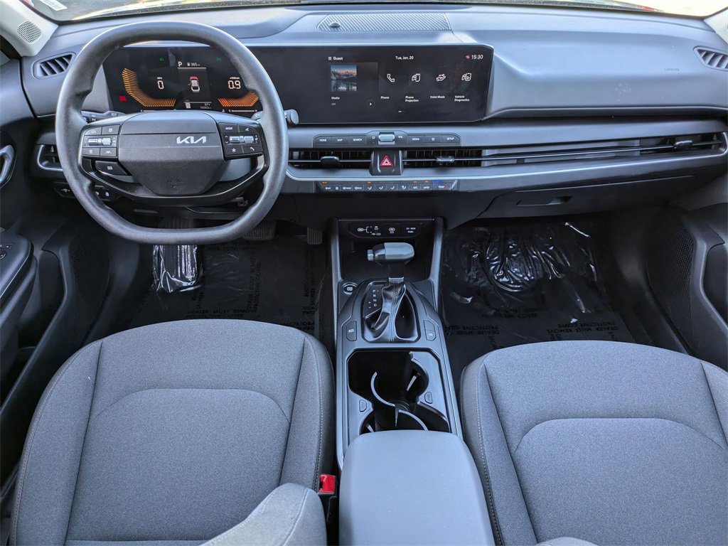 Used 2025 Kia K4 LXS image 23