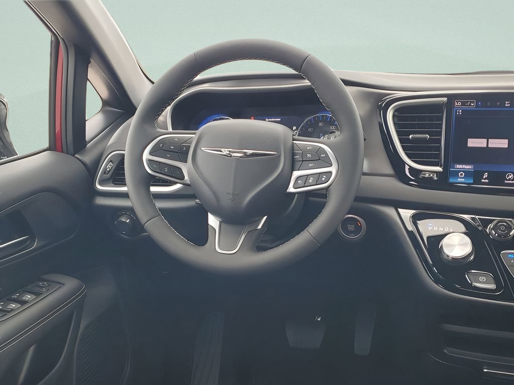 New 2026 Chrysler Voyager LX image 15