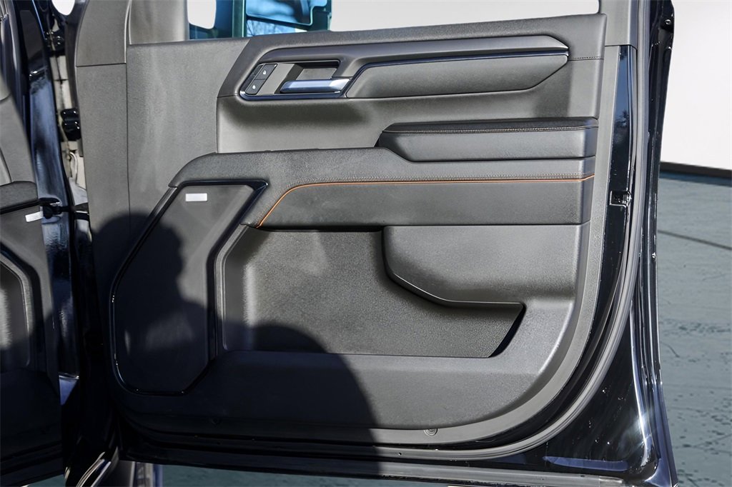 Used 2024 GMC Sierra 3500 AT4 w/ AT4 Premium Plus Package image 31