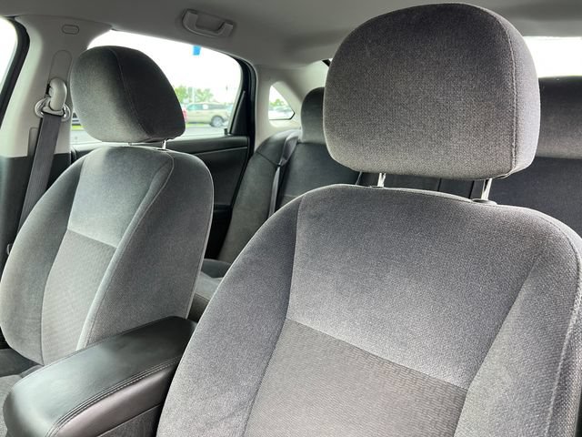 Used 2011 Chevrolet Impala LT FWD image 19