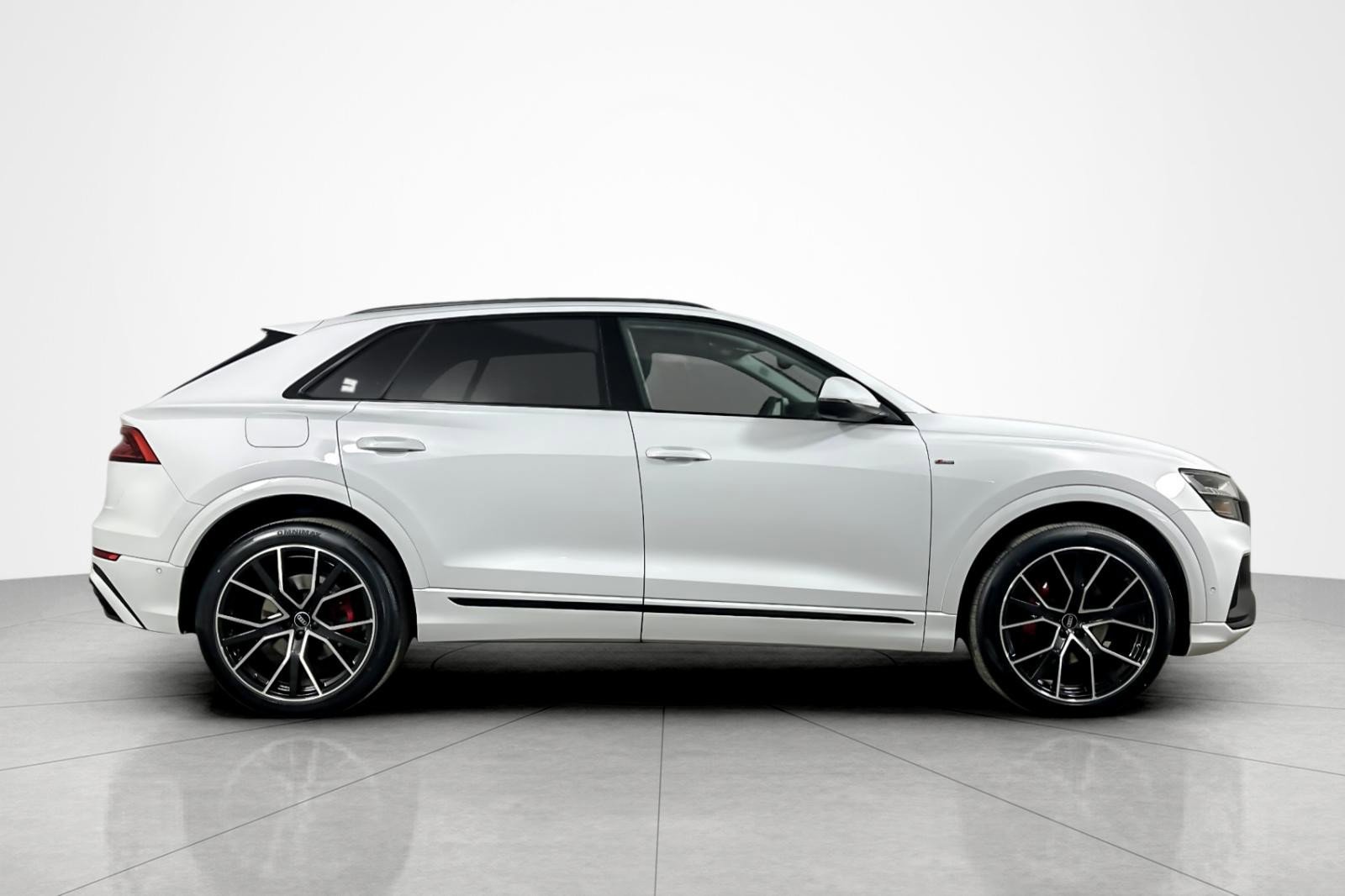 Used 2023 Audi Q8 Prestige w/ Prestige Package image 6