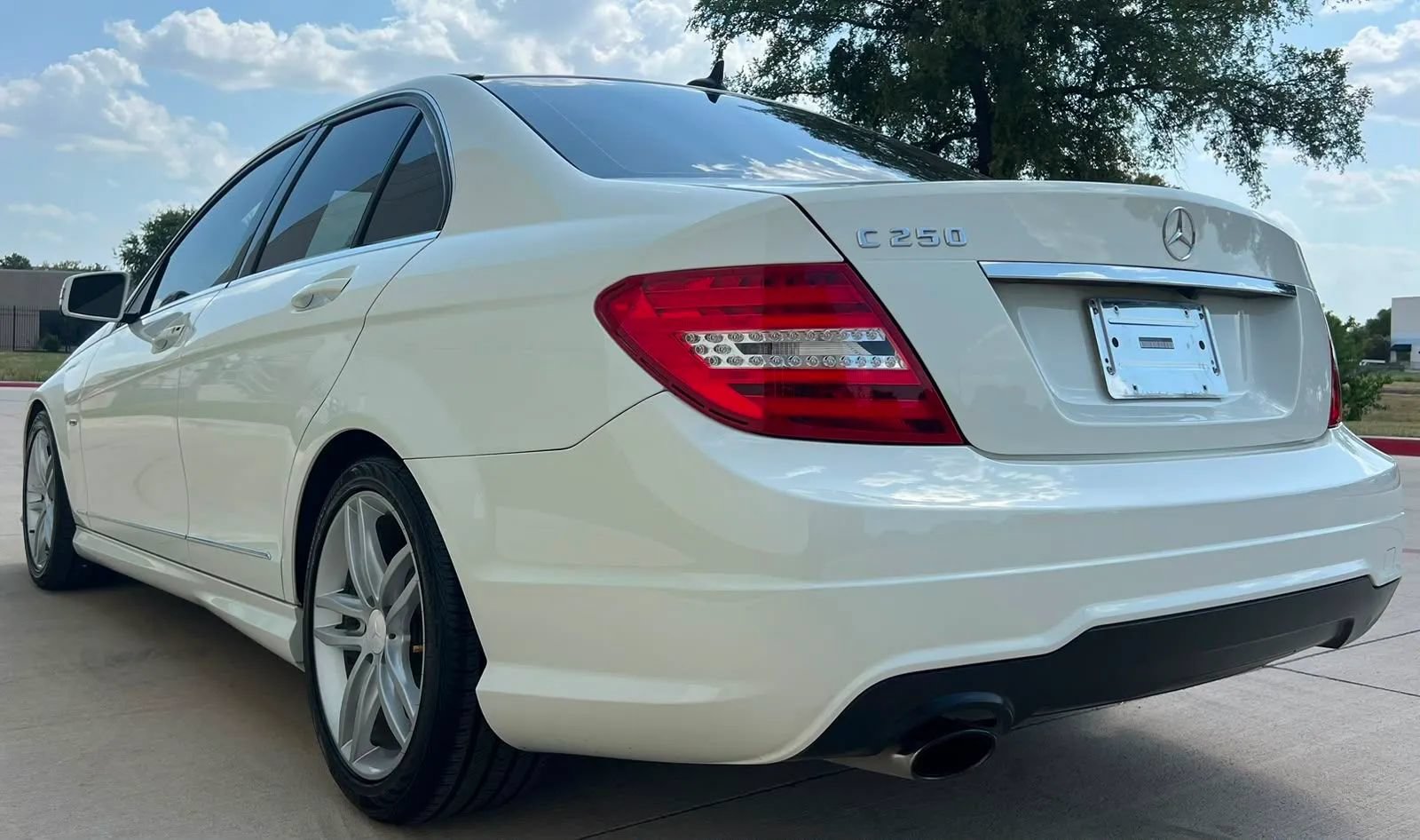 Used 2012 Mercedes-Benz C 250 Sedan image 5